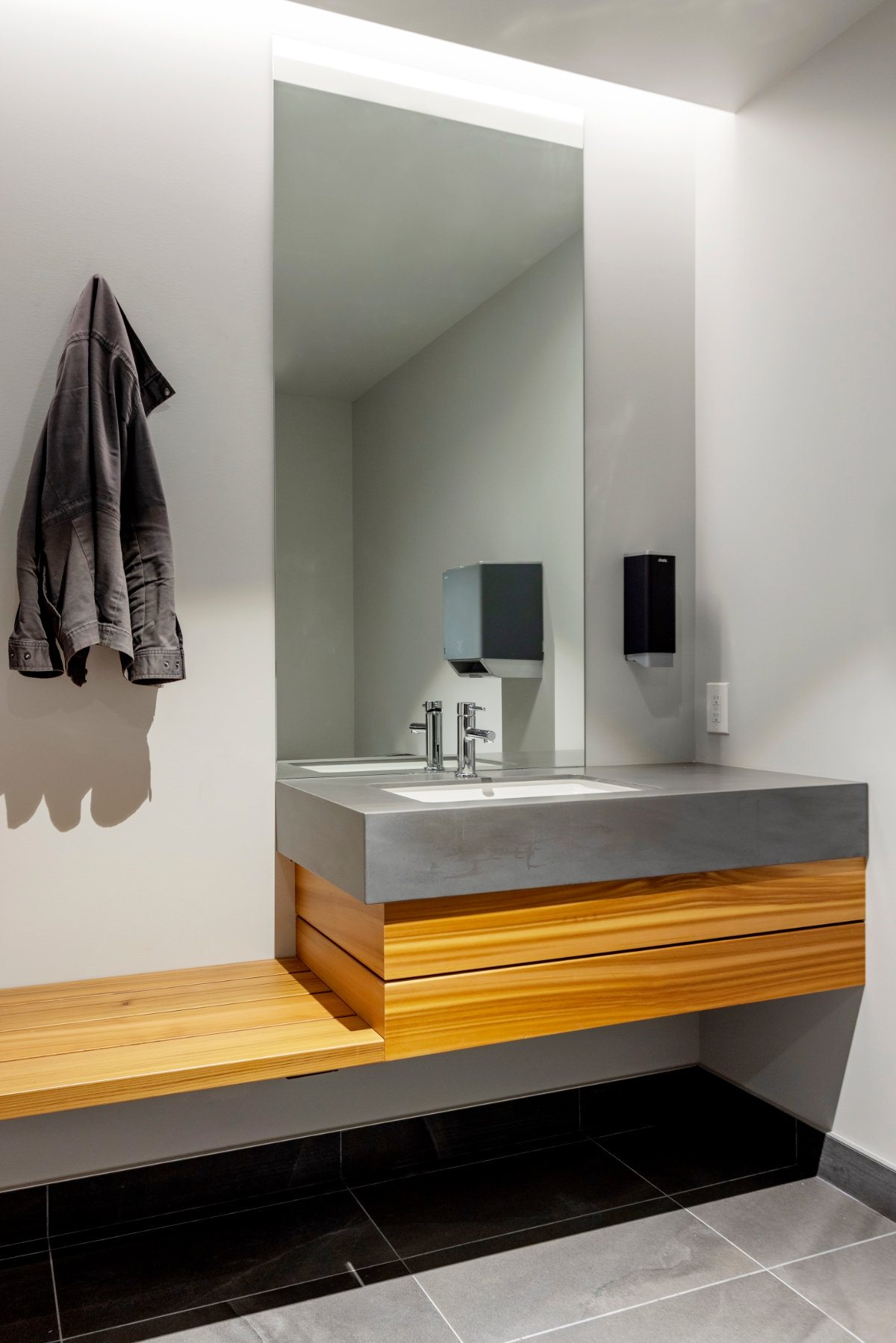 SRAM Canada Office Space | Commercial Space North Vancouver